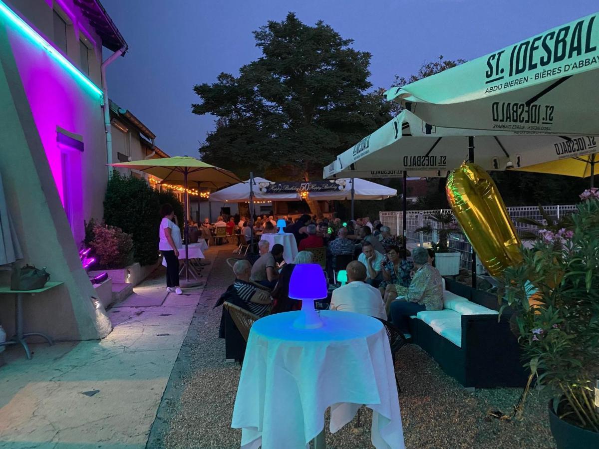 Hotel La Promenade Coings Zewnętrze zdjęcie